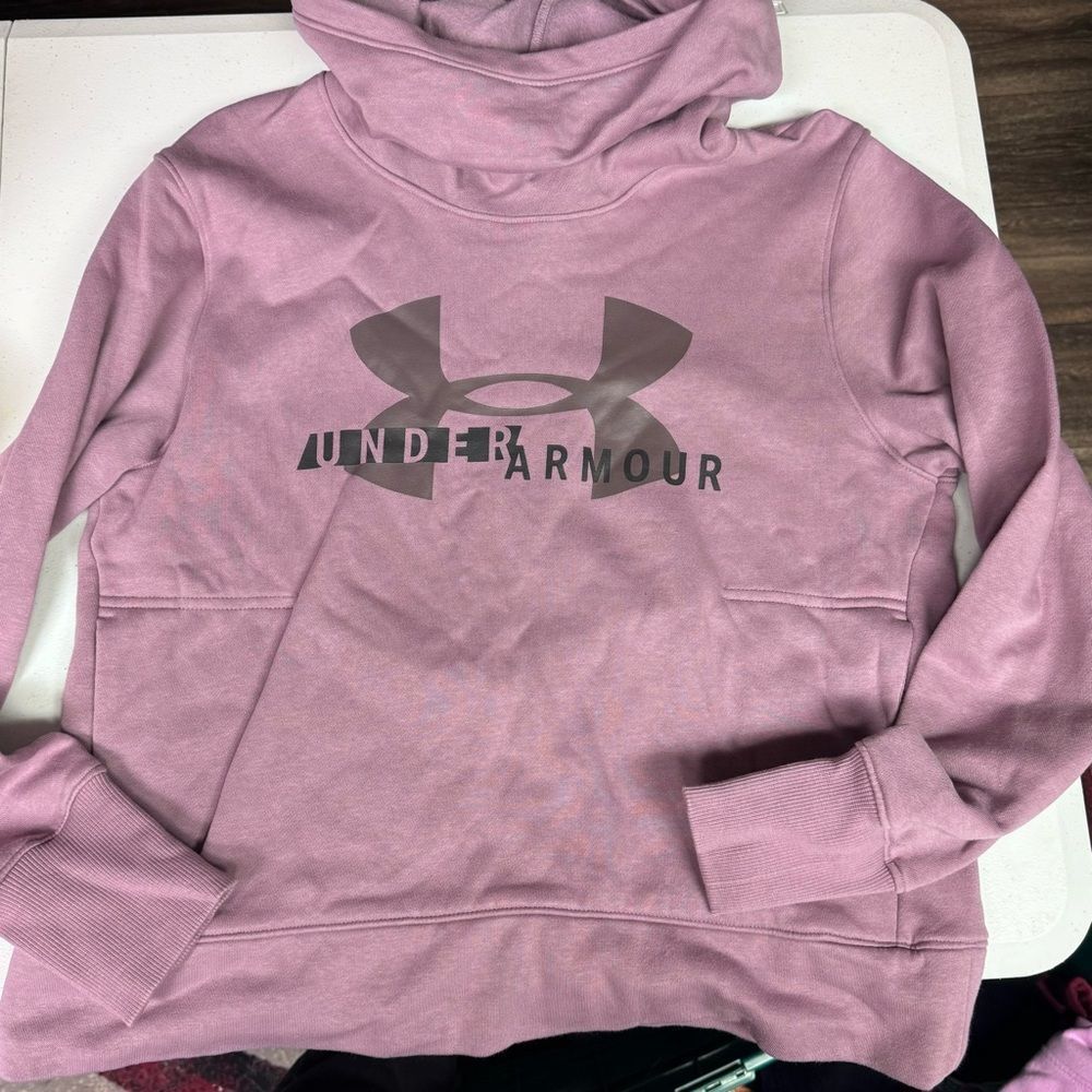 Under Armour women’s Hoodie size Medium M sweatshirt pink purple